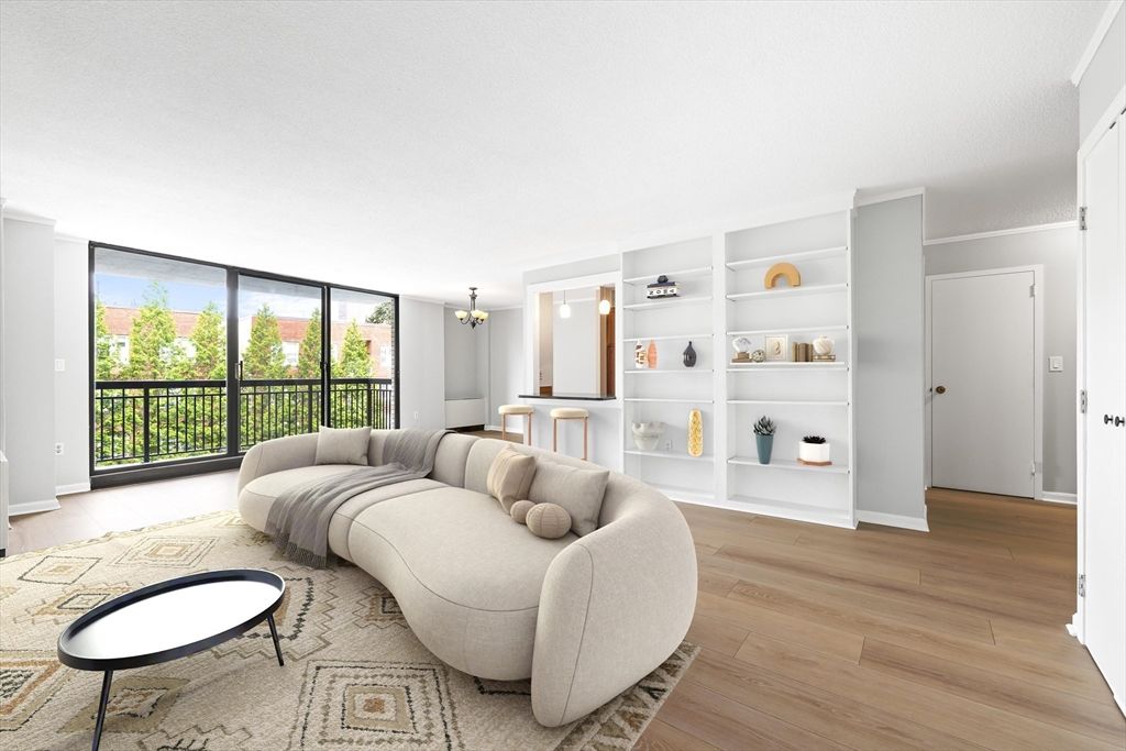 60 Longwood Ave 302, Brookline, MA 02446