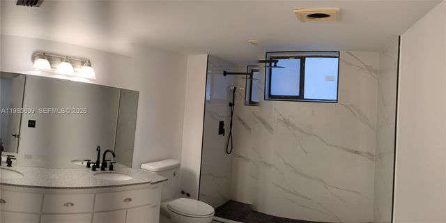 601 Ives Dairy Rd 103-8, Miami, FL 33179