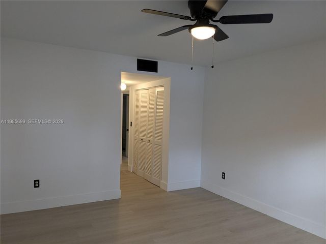 601 Ives Dairy Rd 103-8, Miami, FL 33179