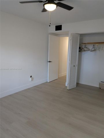 601 Ives Dairy Rd 103-8, Miami, FL 33179