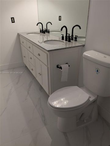 601 Ives Dairy Rd 103-8, Miami, FL 33179