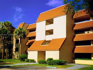 601 Ives Dairy Rd 103-8, Miami, FL 33179