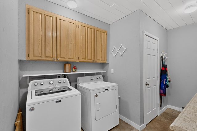 2060 Trailwood Drive W, Burleson, TX 76028