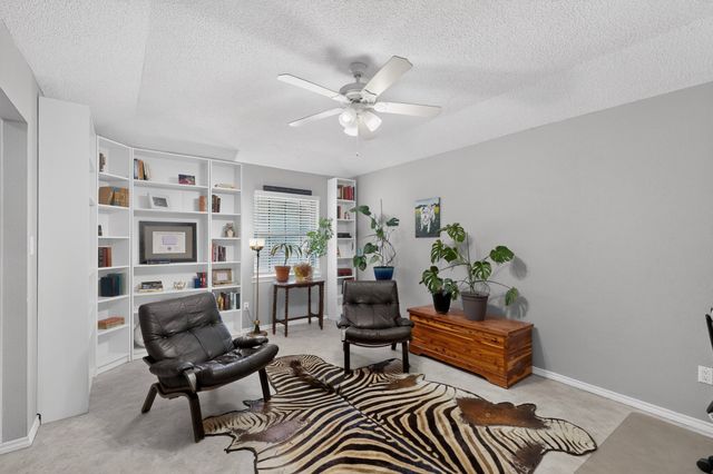 2060 Trailwood Drive W, Burleson, TX 76028