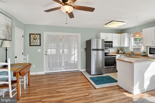 520 ARK HAVEN RD, Tracys Landing, MD 20779