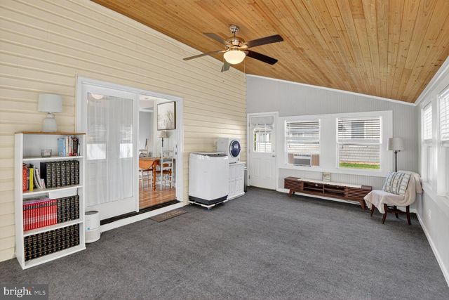 520 ARK HAVEN RD, Tracys Landing, MD 20779