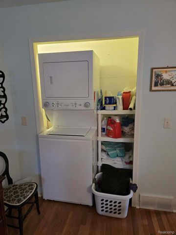 3506 Holland Park Lane, Port Huron, MI 48060