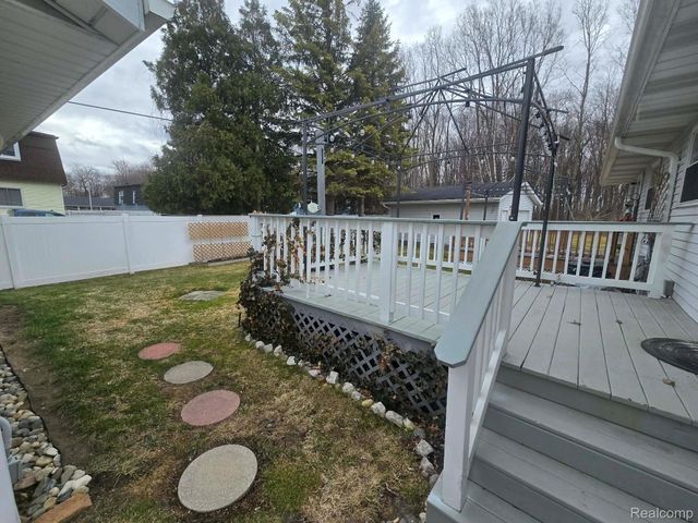 3506 Holland Park Lane, Port Huron, MI 48060