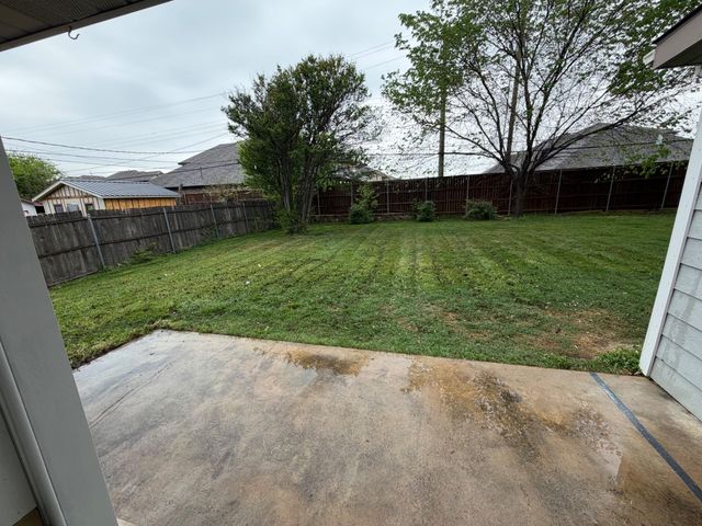 411 E Alexander Lane, Euless, TX 76040