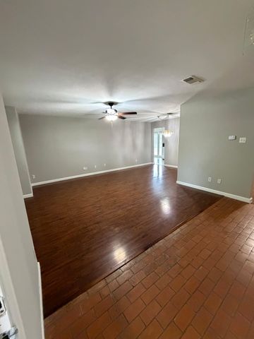 411 E Alexander Lane, Euless, TX 76040