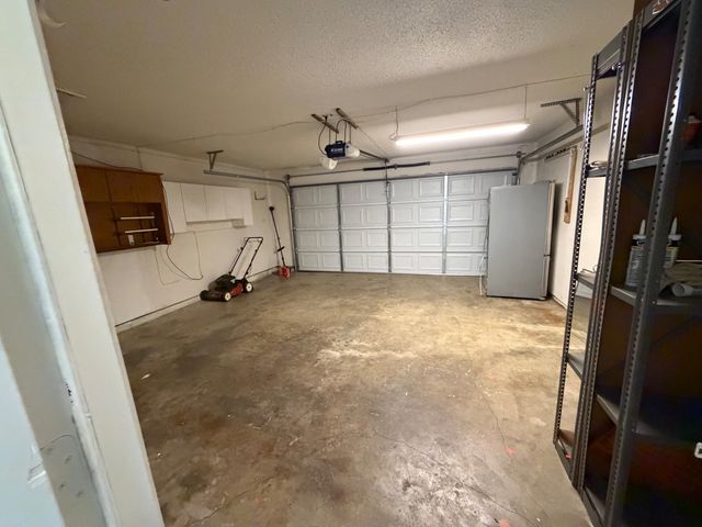 411 E Alexander Lane, Euless, TX 76040