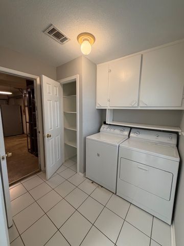 411 E Alexander Lane, Euless, TX 76040