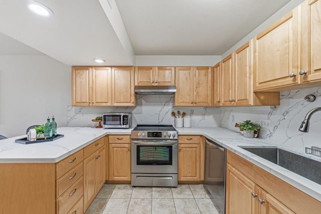 627 E El Camino Real 106, Sunnyvale, CA 94087