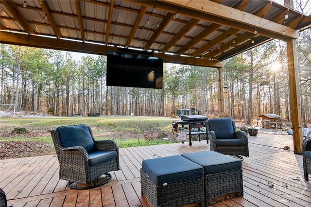 1208 Elberton Road, Lexington, GA 30648