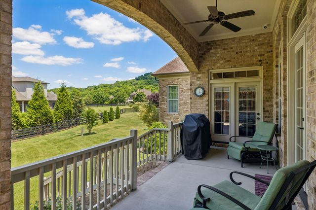 2534 Belle Brook Dr, Franklin, TN 37067
