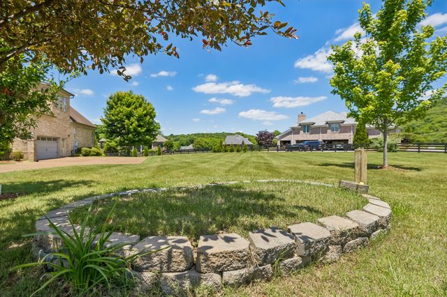 2534 Belle Brook Dr, Franklin, TN 37067