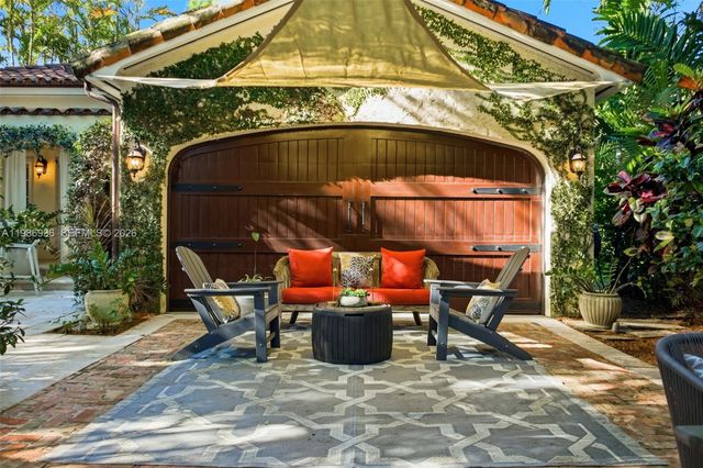 1231 Catalonia Ave, Coral Gables, FL 33134