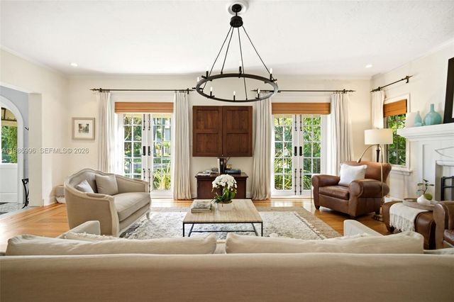 1231 Catalonia Ave, Coral Gables, FL 33134