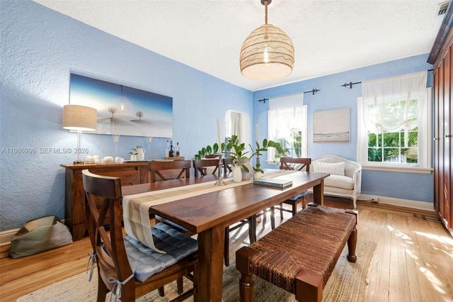 1231 Catalonia Ave, Coral Gables, FL 33134