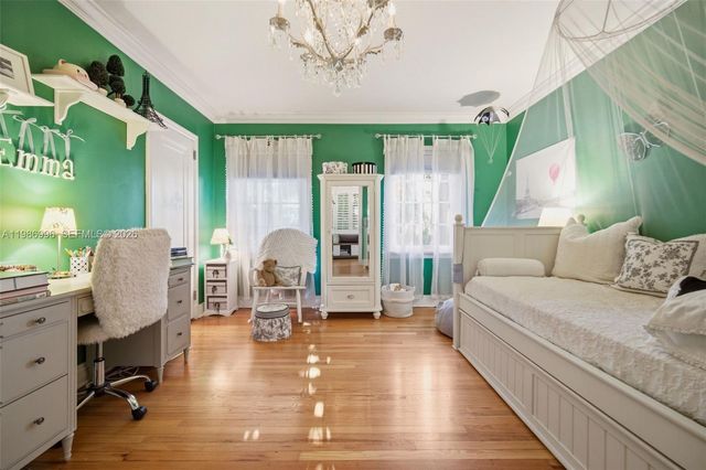 1231 Catalonia Ave, Coral Gables, FL 33134