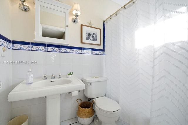 1231 Catalonia Ave, Coral Gables, FL 33134