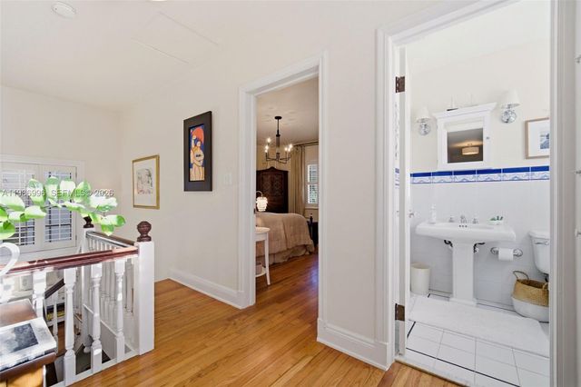 1231 Catalonia Ave, Coral Gables, FL 33134