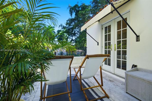 1231 Catalonia Ave, Coral Gables, FL 33134