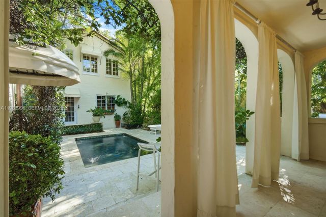 1231 Catalonia Ave, Coral Gables, FL 33134