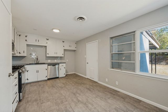 5301 Stanley Keller Road, Haltom City, TX 76117