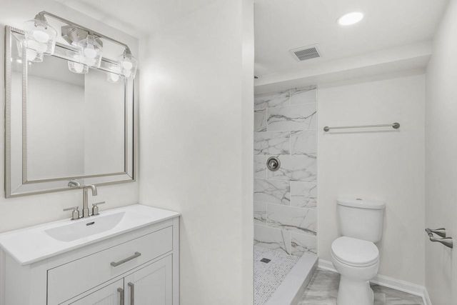 2221 Kellogg Avenue, Janesville, WI 53546