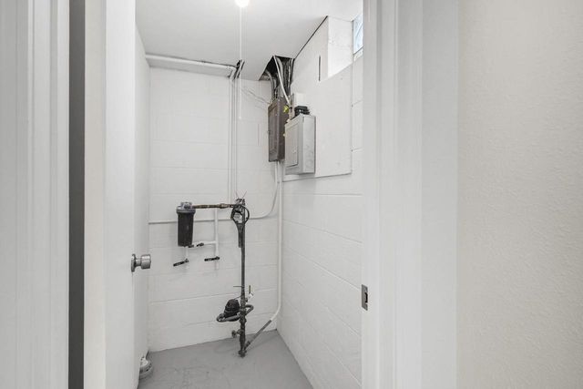 2221 Kellogg Avenue, Janesville, WI 53546