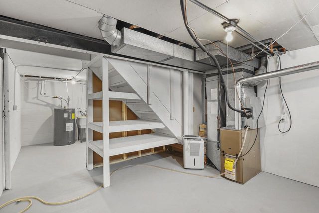 2221 Kellogg Avenue, Janesville, WI 53546