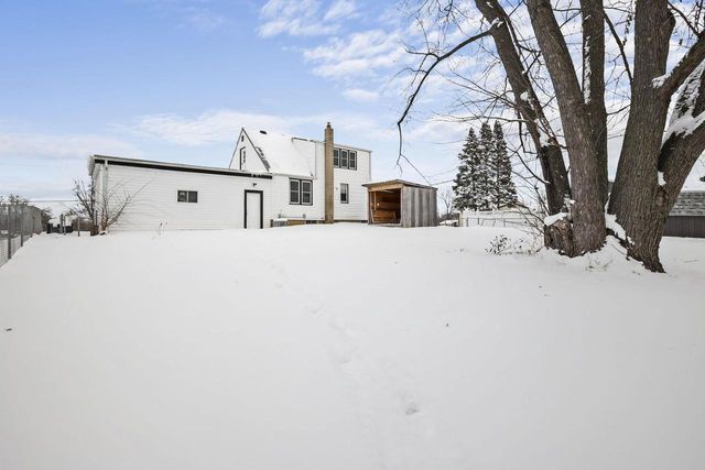 2221 Kellogg Avenue, Janesville, WI 53546