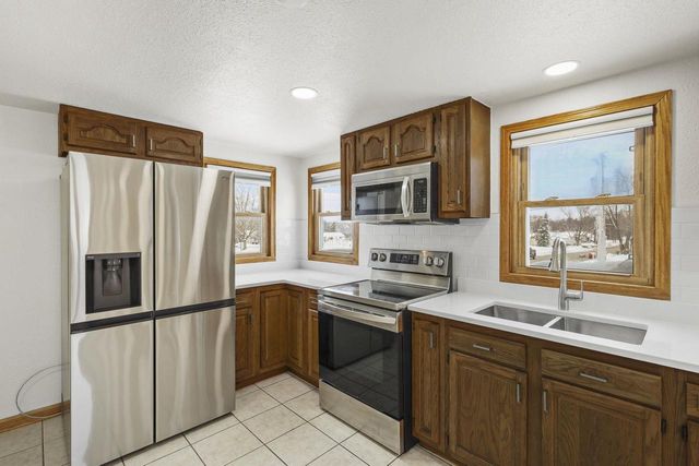 2221 Kellogg Avenue, Janesville, WI 53546