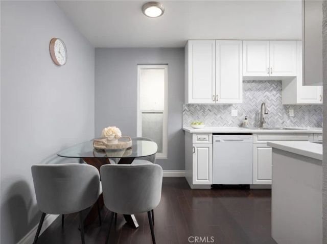 1000 W MacArthur Boulevard 11, Santa Ana, CA 92707