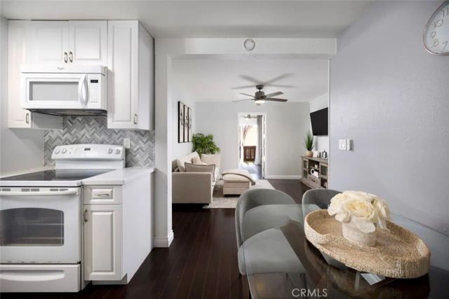 1000 W MacArthur Boulevard 11, Santa Ana, CA 92707