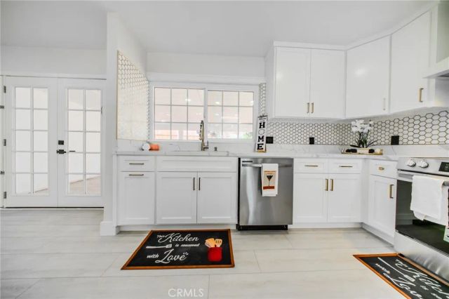 1849 COOK Circle, Corona, CA 92882