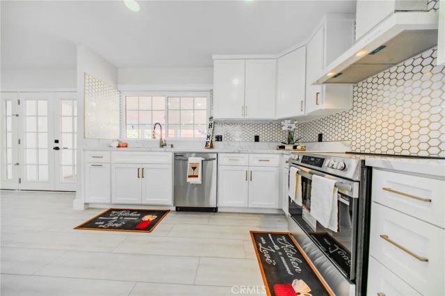 1849 COOK Circle, Corona, CA 92882
