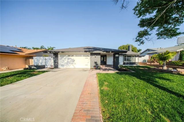 1849 COOK Circle, Corona, CA 92882