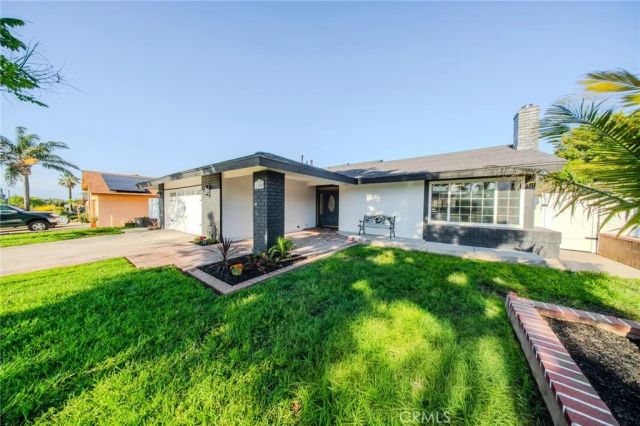 1849 COOK Circle, Corona, CA 92882