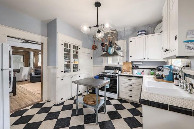 705 Patterson Ave, Austin, TX 78703