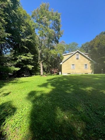 15 Brook Rd, West Milford Twp., NJ 07421