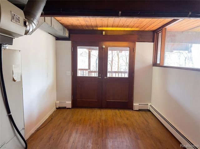 4442 Rolling Pine Drive, West Bloomfield, MI 48323