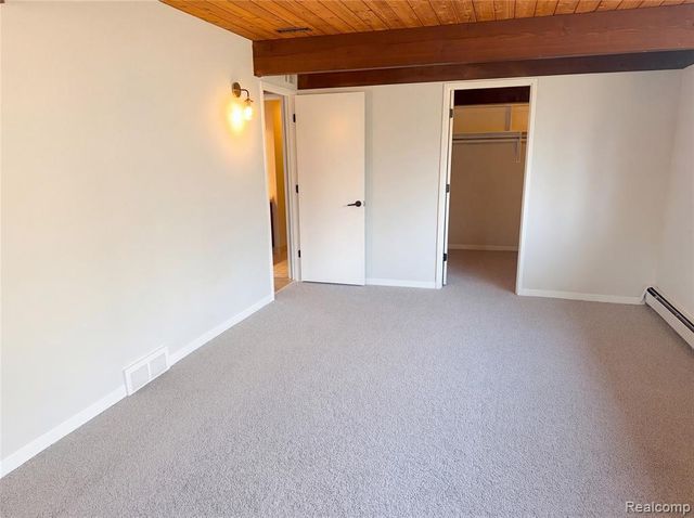 4442 Rolling Pine Drive, West Bloomfield, MI 48323