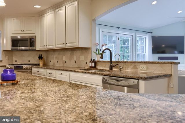 1228 HUNSICKER RD, Lancaster, PA 17601