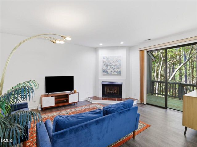 13 Vauxhall Place, Chapel Hill, NC 27517