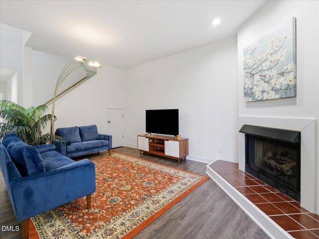 13 Vauxhall Place, Chapel Hill, NC 27517