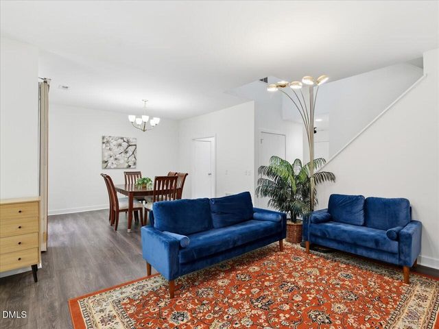 13 Vauxhall Place, Chapel Hill, NC 27517