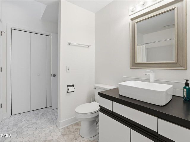 13 Vauxhall Place, Chapel Hill, NC 27517