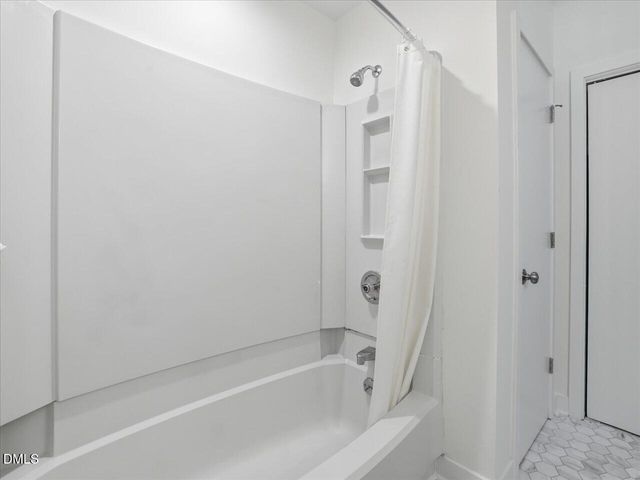 13 Vauxhall Place, Chapel Hill, NC 27517